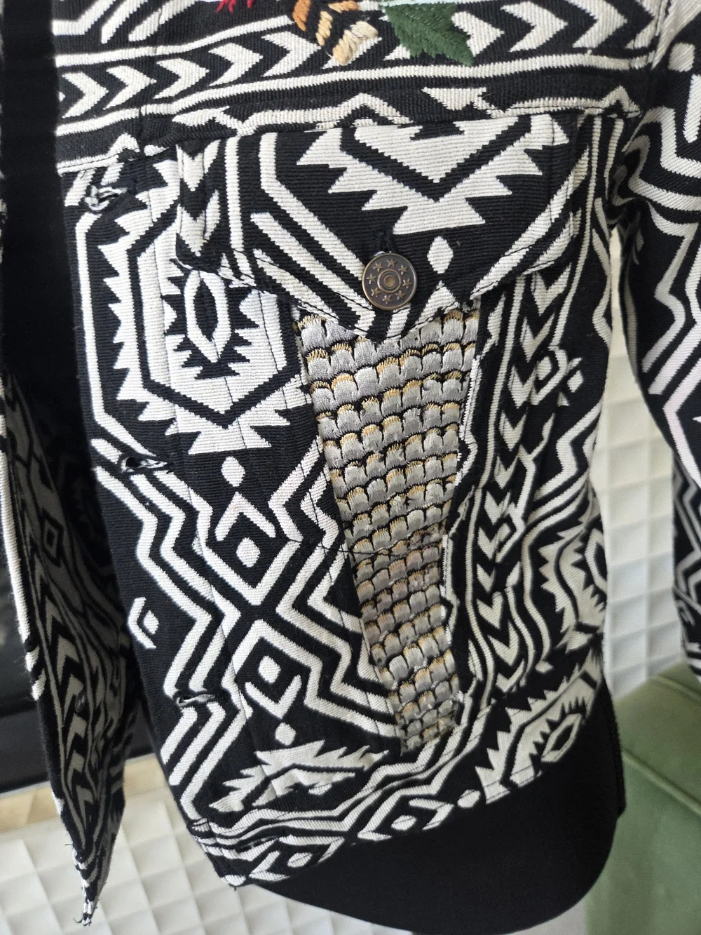 Free People New Romantics Native Whisper Cropped Jacket, Tribal Embroidered - Picture 6 of 11